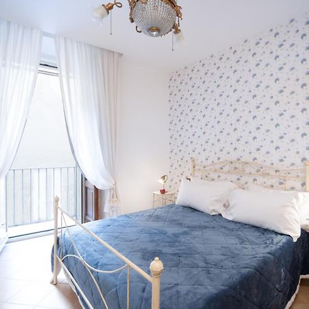 La Casa Di Assunta Naples Historical Centre Διαμέρισμα Εξωτερικό φωτογραφία